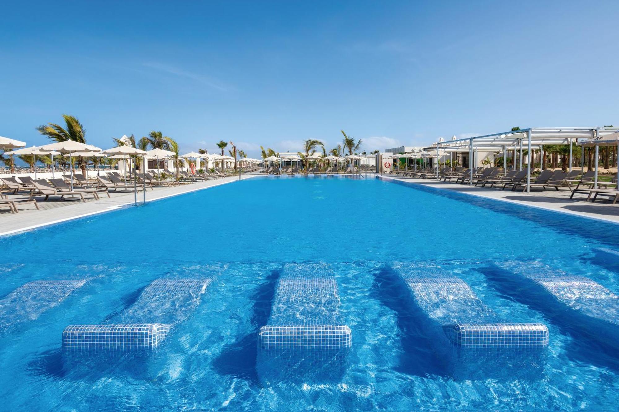 Hotel Riu Karamboa (Adults Only) Сал Рей Екстериор снимка